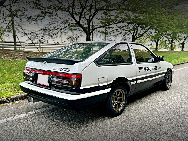 Rear exterior of AE86 SPRINTER TRUENO GTV.