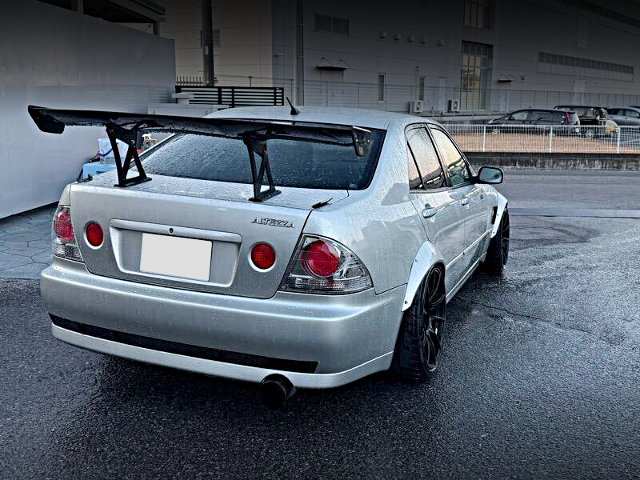 Rear exterior of TOYOTA ALTEZZA.