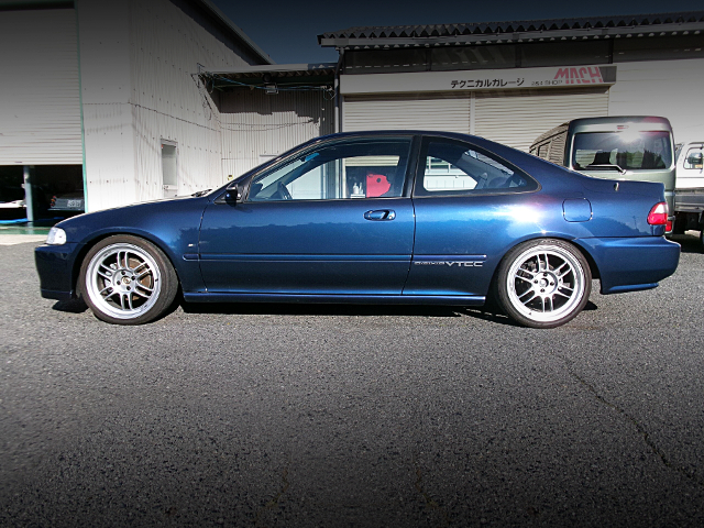 Left-Side exterior of EJ1 CIVIC COUPE.