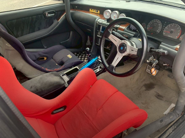 interior of C35 NISSAN LAUREL.