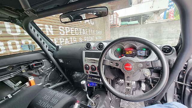 Dashboard of WIDEBODY L880K COPEN.