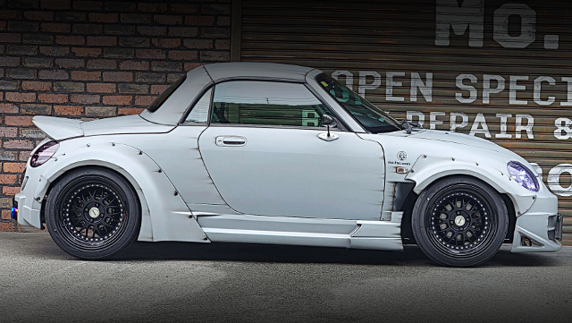 Side exterior of WIDEBODY L880K COPEN.