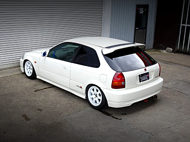 Rear exterior of EK9 HONDA CIVIC TYPE-R.