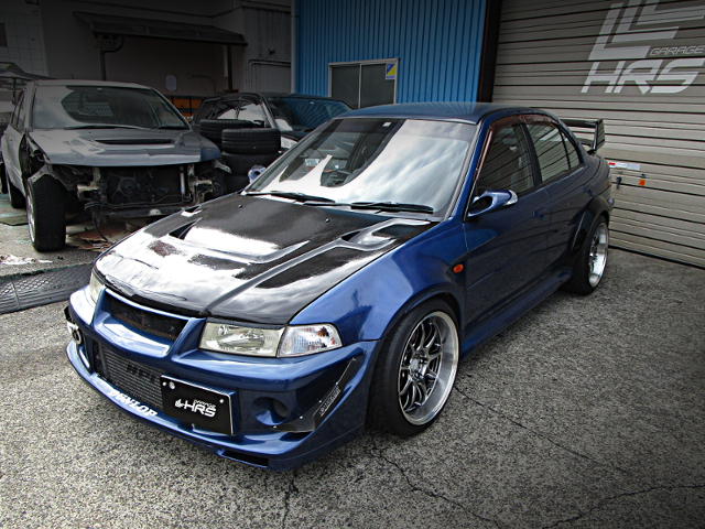 Front exterior of LANCER EVOLUTION 6 GSR TOMMI MAKINEN EDITION.