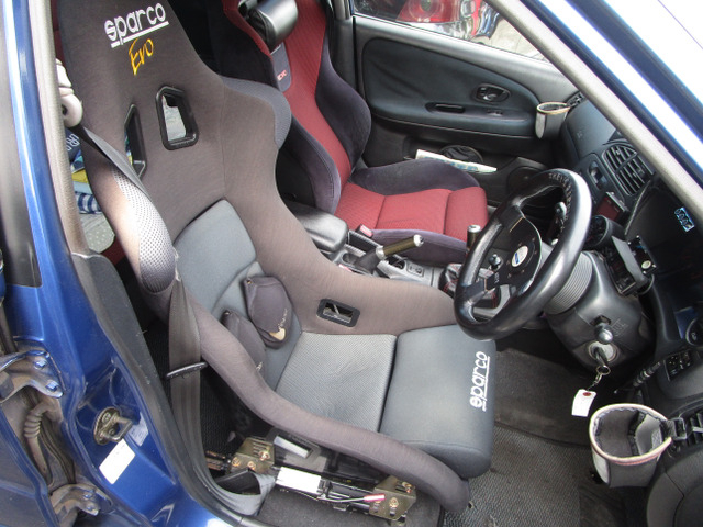 Interior seats of LANCER EVOLUTION 6 GSR TOMMI MAKINEN EDITION.