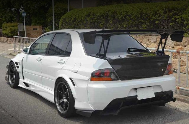 Rear exterior of VOLTEX WIDEBODY LANCER EVOLUTION 9 MR GSR.
