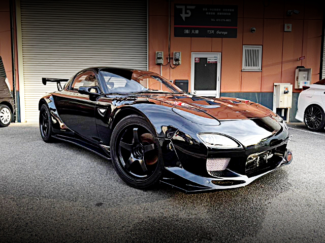 Front exterior of FEED AFFLUX GT3 WIDEBODY FD3S RX-7 TYPE-R.