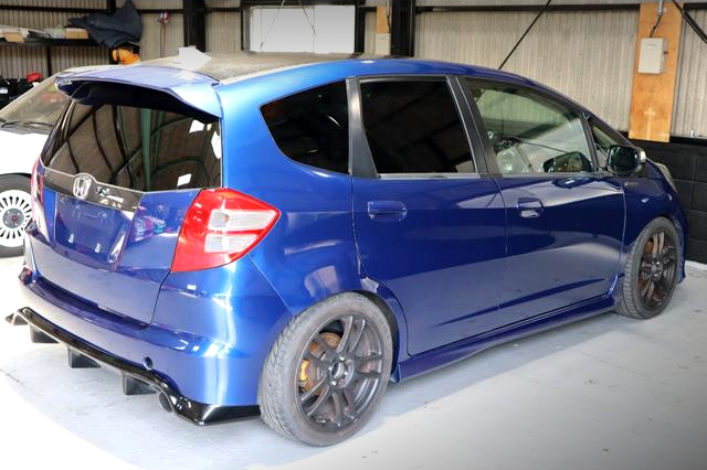 Rear exterior of GE8 HONDA FIT RS 10th ANNIVERSARY.