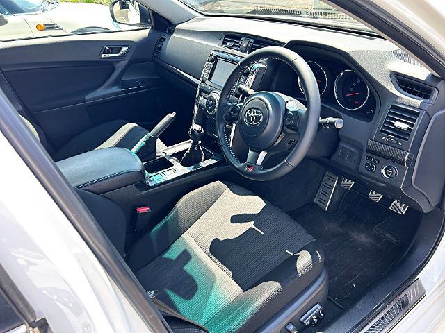 Manual conversion interior of GRX130 MARK X 250G S PACKAGE RELUX SELECTION.