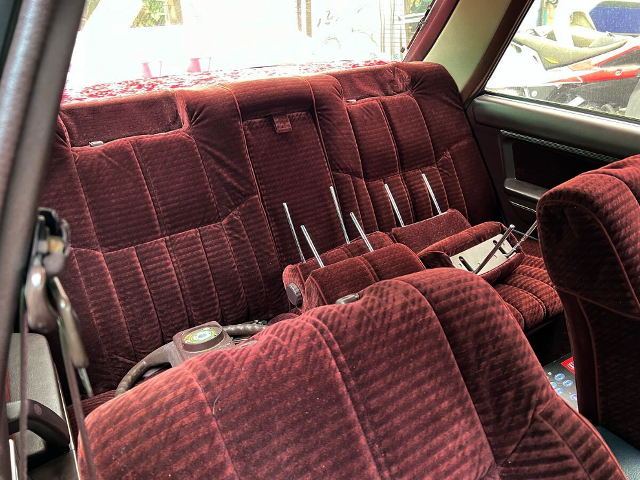 seats of JDM KAIDO RACER GS121 TOYOTA CROWN.