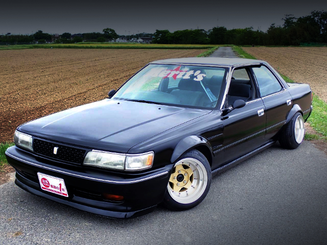 Front exterior of GX81 CHASER AVANTE TWIN CAM 24.
