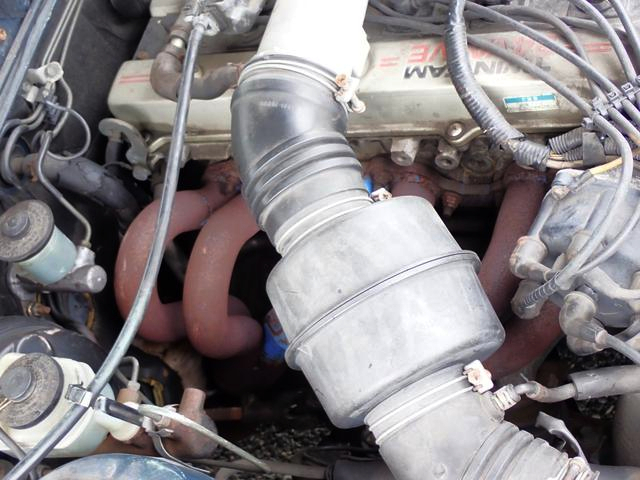 TRUST Exhaust manifold on 1G-GE engine.