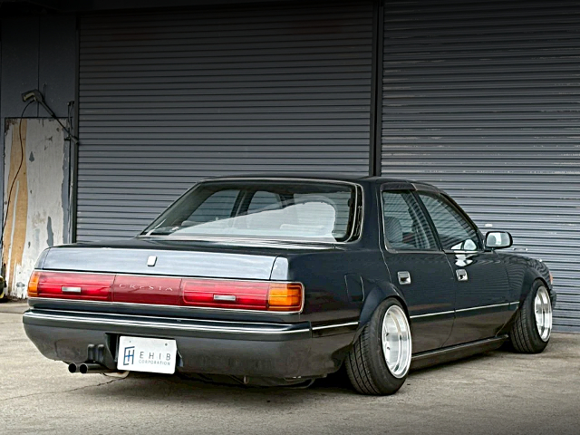 Rear exterior of GX81 CRESTA SUPER LUCENT TWIN CAM 24.