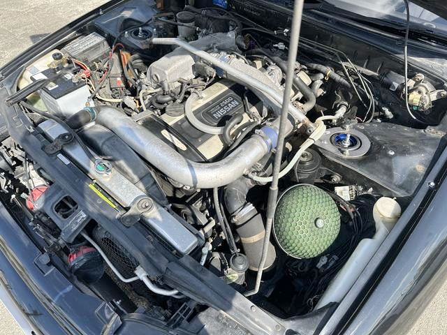 RB25DET 2.5L TURBO ENGINE.