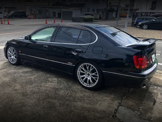 Rear exterior of JZS161 ARISTO V300.