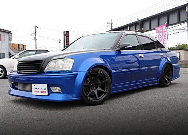 Front exterior of JZS171 TOYOTA CROWN ATHLETE V.