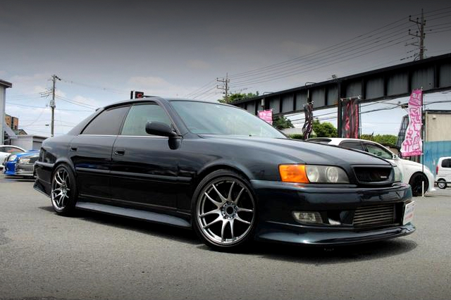 Front exterior of JZX100 CHASER TOURER-V.