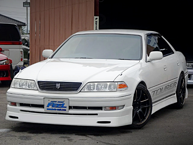 Front exterior of JZX100 MARK 2 TOURER-S.