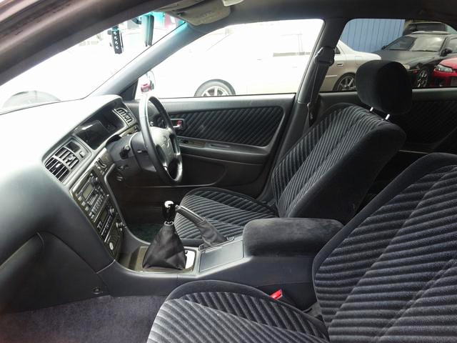 Manual conversion interior of JZX100 MARK 2 TOURER-S.