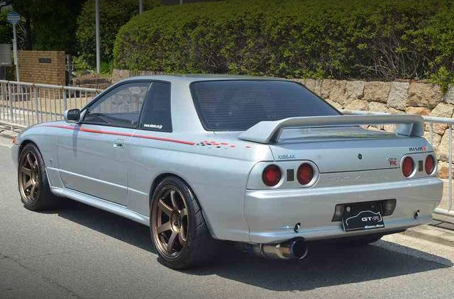 Rear exterior of R32 SKYLINE GT-R.