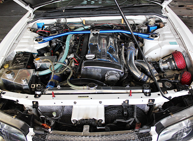 RB26 with POWER ENTERPRISE TURBOS.