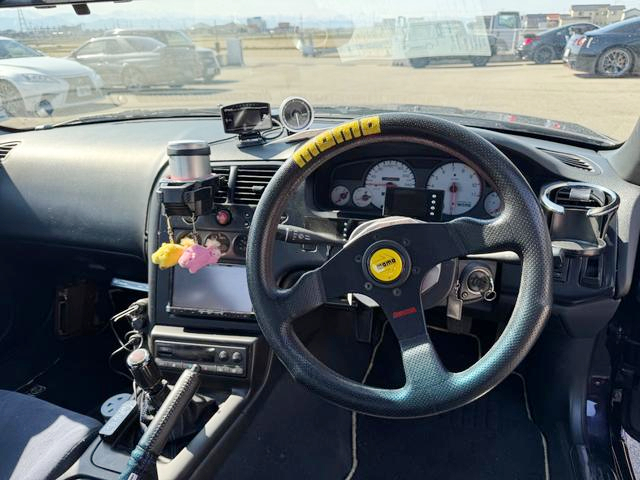 Dashboard of R33 SKYLINE GT-R.