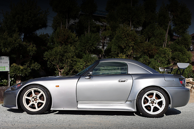Side exterior of WIDEBODY AP1 HONDA S2000.