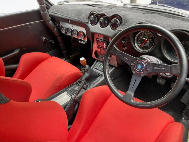 Dashboard of Blue S30 FAIRLLADY Z.