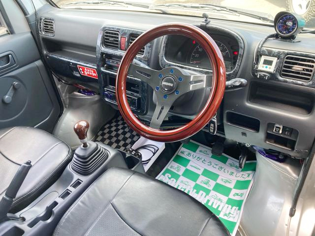 Interior of 10th Gen SUZUKI CARRY.