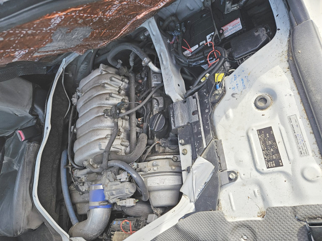 VVT-i 1UZ-FE 4000cc V8 engine.