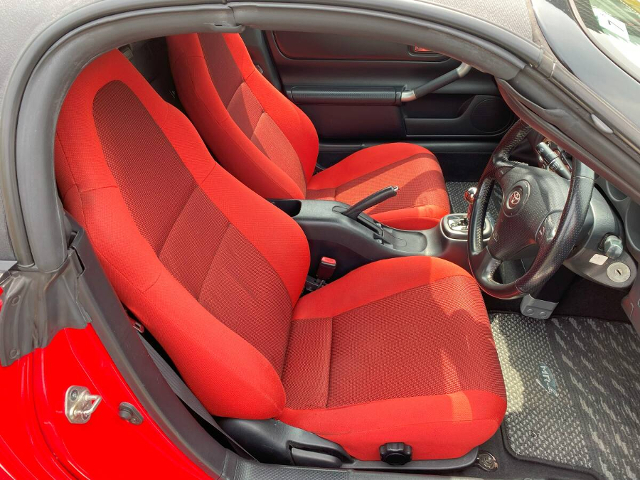Interior of ZZW30 MR-S V-EDITION.