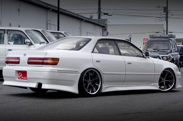 Rear exterior of 8th Gen TOYOTA MARK 2.
