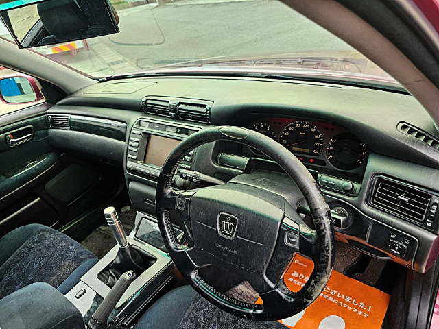 Interior of JZS171 CROWN ATHLETE-V PREMIUM.