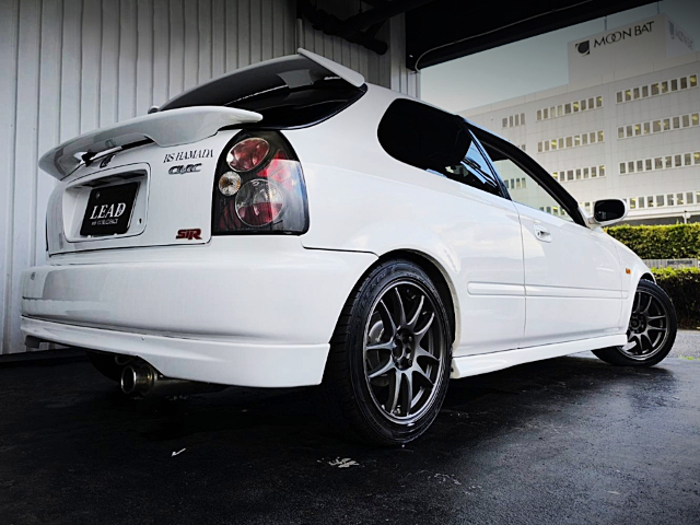 Rear exterior of EK3 HONDA CIVIC VTi.