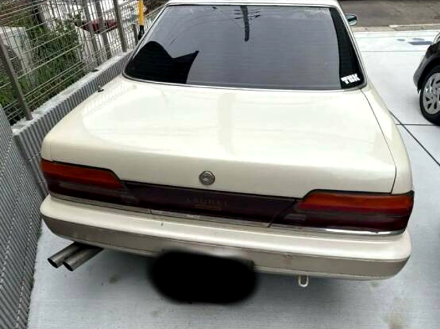 rear exterior of C33 NISSAN LAUREL.