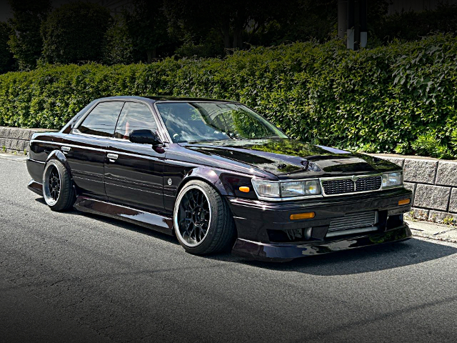 Front exterior of WIDEBODY C33 LAUREL.
