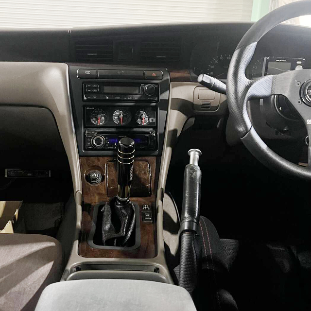 Center console of C35 NISSAN LAUREL.