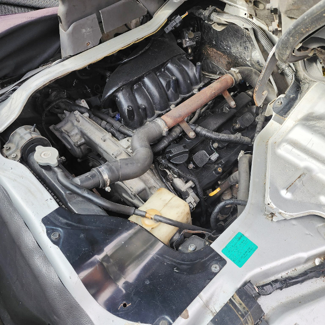 VQ35DE engine.