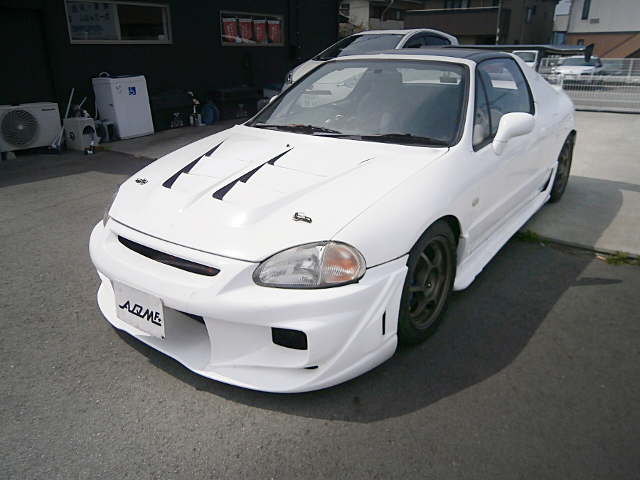 Front exterior of EG2 CR-X DELSOL.