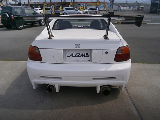 Rear exterior of EG2 CR-X DELSOL.