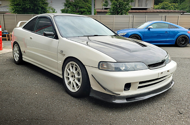 Front exterior of DC2 INTEGRA TYPE-R.