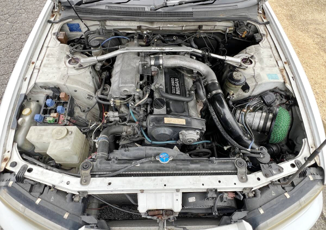 RB25DET turbo engine with HKS turbo.