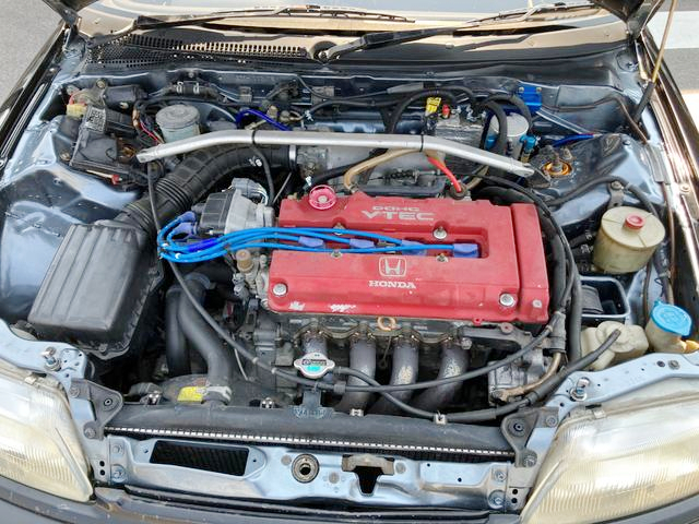 B16B VTEC ENGINE.