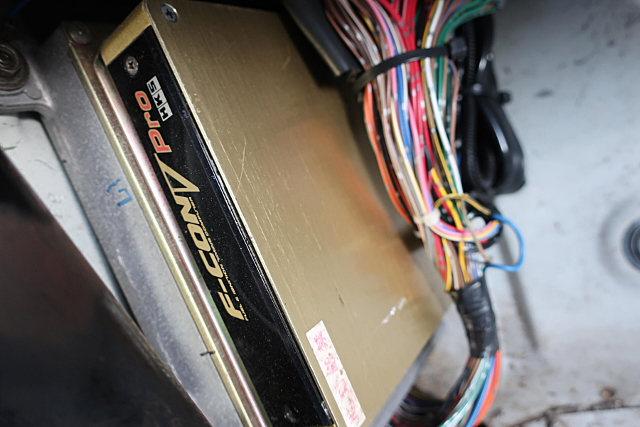 HKS F-CON V-PRO.