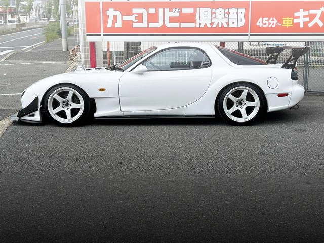Side exterior of WIDEBODY FD3S RX-7 TYPE-R BATHURST.