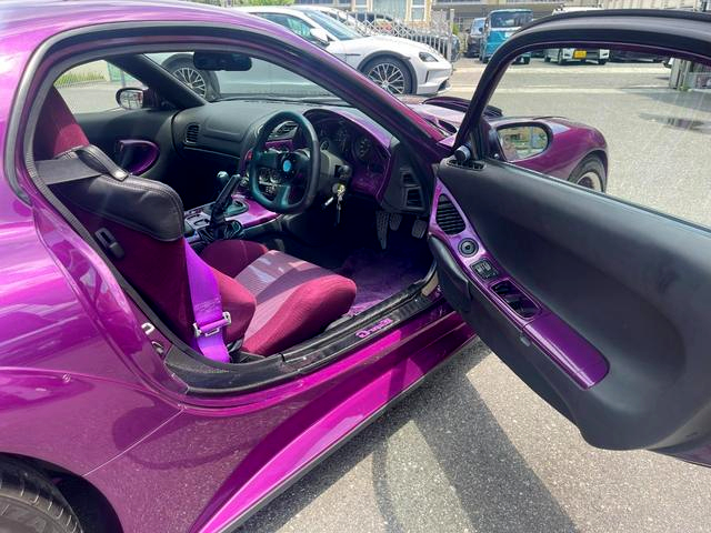 Interior of RE AMEMIYA WIDEBODY FD3S RX-7.