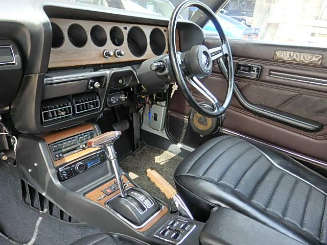 Dashboard of GC111 KENMERI 2-DOOR GT-X.
