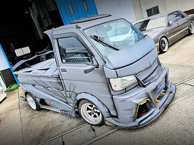 Front exterior of 9th Gen DAIHATSU HIJET TRUCK.