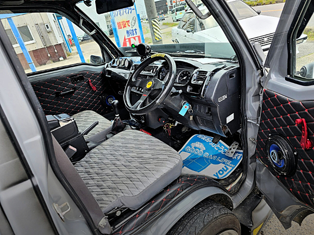 Interior of 9th Gen DAIHATSU HIJET TRUCK.