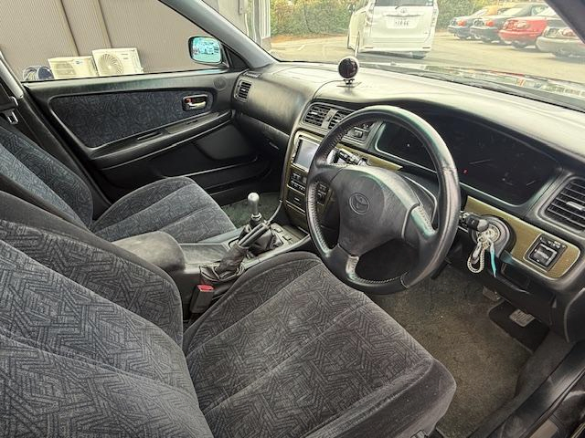 Interior of JZX100 CHASER TOURER-V.